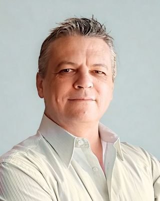 Ernesto Longhin